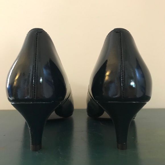 NWOT Cole Han Pumps With Short Heels - Picture 4 of 7